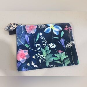 Maui Floral Print Women's Clutch